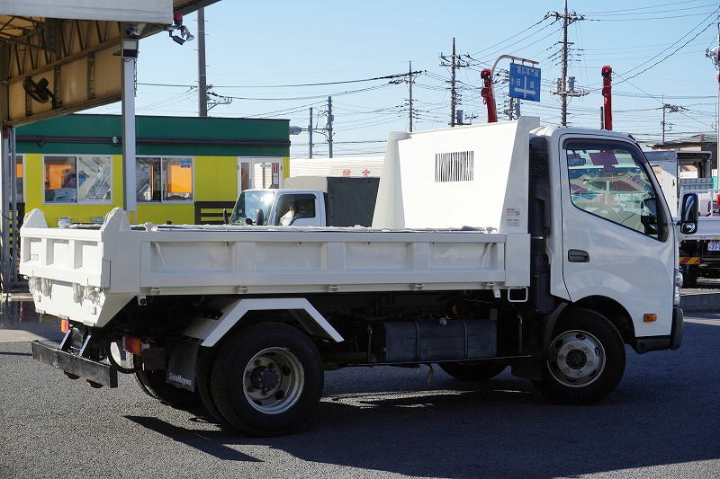 デュトロ　「ワイド」　強化　ローダーダンプ　新明和製　三方開　積載３６５０ｋｇ　手動コボレーン　スライド用ラジコン　左電格ミラー　ＥＴＣ　６速ＭＴ！6