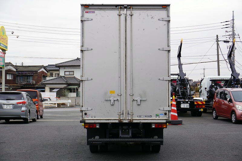 キャンター　１０尺　アルミバン　高箱　積載２０００ｋｇ　サイドドア　ラッシング２段　バックカメラ　ＥＴＣ　左電格ミラー　フォグランプ　車線逸脱警報　９０度ストッパー　「内寸高２．３３ｍ」　ワンオーナー！ＡＴ車！2