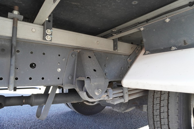 デュトロ　「ワイドロング」　冷蔵冷凍車　積載１４００ｋｇ　東プレ製　－５度設定　キーストン　ラッシング１段　ＬＥＤヘッドライト　バックカメラ　ＥＴＣ　社外ナビ　クリアランスソナー　左電格ミラー　フォグランプ　ＡＴ車！準中型（５トン限定）免許対応！希少車！！ AK9