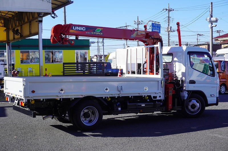 （未使用）　キャンター　「標準幅　ロング」　４段クレーン　積載３０００ｋｇ　古河ユニック製　ラジコン　フックイン　２．９３ｔ吊　セイコーラック　ロープ穴３対　左電格ミラー　坂道発進補助　ＬＥＤヘッドライト＆フォグランプ　スマートキー　衝突軽減ブレーキ　車線逸脱警報　５速ＭＴ！　車検「R７年１月まで！」6