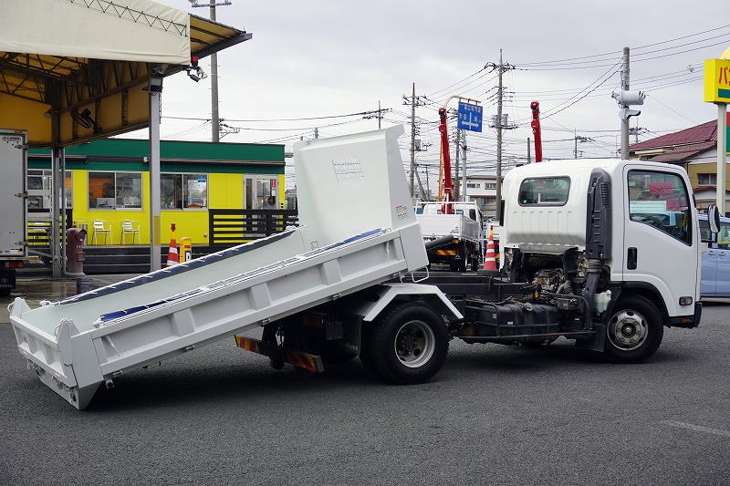 エルフ　「ワイド」　強化　ローダーダンプ　新明和製　三方開　積載３７５０ｋｇ　手動コボレーン　スライド用ラジコン　ダンプピン　ＥＴＣ　キーレス　ＡＴ車！フロント画像