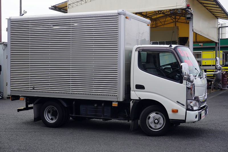 デュトロ　１０尺　アルミバン　積載２０００ｋｇ　ラッシング２段　バックカメラ　ＥＴＣ２．０　社外ナビ　左電格ミラー　メッキパーツ　９０度ストッパー　パブコ製　全低床　ＡＴ車！4