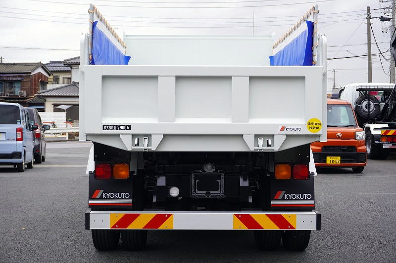 （未使用）　ファイター　増トン　「ベッド付き」　土砂ダンプ　極東製　積載７９００ｋｇ　一方開　角底　電動コボレーン　オートエアコン　フォグランプ　衝突軽減ブレーキ　車線逸脱警報　６速ＭＴ！車検「Ｒ６年１０月まで！」2