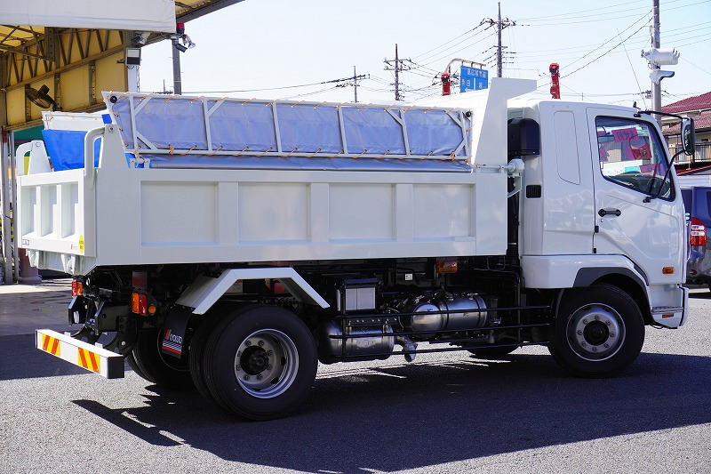 （未使用）　ファイター　増トン　「ベッド付き」　土砂ダンプ　極東製　積載７９００ｋｇ　一方開　角底　電動コボレーン　オートエアコン　フォグランプ　坂道発進補助　衝突軽減ブレーキ　車線逸脱警報　６速ＭＴ！車検「Ｒ６年１０月まで！」6