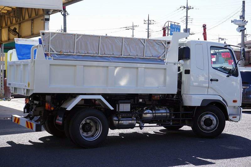 （未使用）　ファイター　増トン　「ベッド付き」　土砂ダンプ　極東製　積載７９００ｋｇ　一方開　角底　電動コボレーン　オートエアコン　フォグランプ　坂道発進補助　衝突軽減ブレーキ　車線逸脱警報　６速ＭＴ！車検「Ｒ６年１０月まで！」6