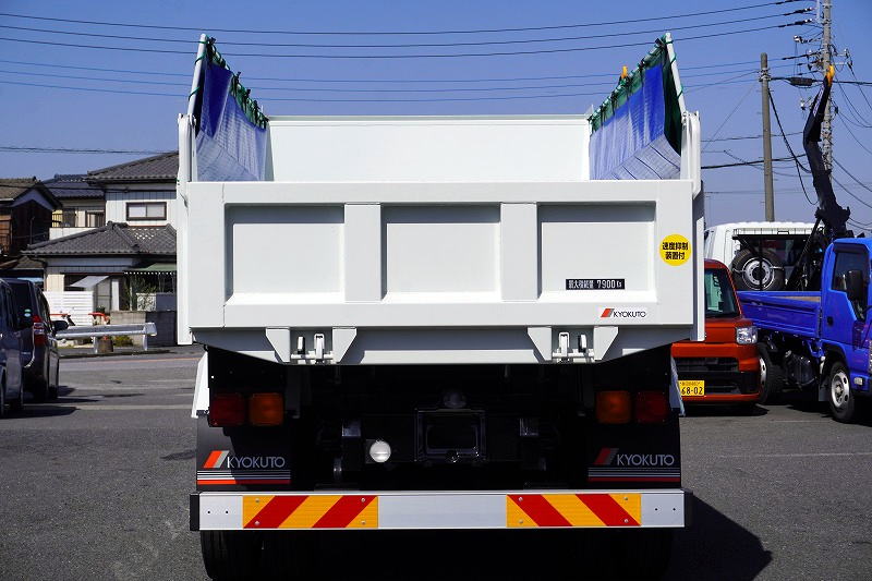 （未使用）　ファイター　増トン　「ベッド付き」　土砂ダンプ　極東製　積載７９００ｋｇ　一方開　角底　電動コボレーン　メッキパーツ　オートエアコン　フォグランプ　坂道発進補助　衝突軽減ブレーキ　車線逸脱警報　６速ＭＴ！車検「Ｒ６年１１月まで！」2