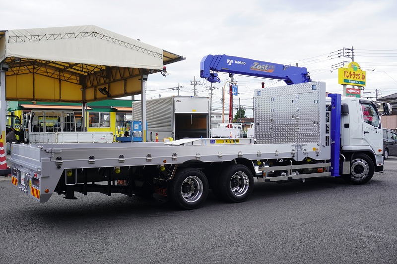 （未使用）　ファイター　大型　３軸　２デフ　リーフサス　「ベッド付き」　４段セルフクレーン　積載９７００ｋｇ　タダノ製　ラジコン　フックイン　２．９３ｔ吊　ヤマダボディー　鳥居シマ板張り＆埋め込み式工具入れ　アルミブロック　スタンション穴　床フック　メッキパーツ　アルミホイール　アユミ板＆アユミ板掛け　ＥＴＣ２．０　バックカメラ　回送仕様　６速ＭＴ！総重量２０トン未満！　車検「Ｒ７年９月まで！」6