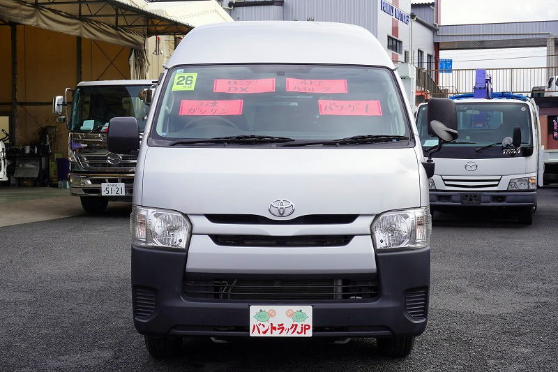 ハイエース　ロング　ＤＸ　４ドア　「ハイルーフ」　ガソリン車　３人乗り　トヨタ車体製パワーゲート　荷室加工有り　荷台板張り　ラッシング１段　床フック３対　小窓　バックカメラ　純正ナビ　ワンセグＴＶ　ＥＴＣ　キーレス　ワンオーナー！ＡＴ車！0