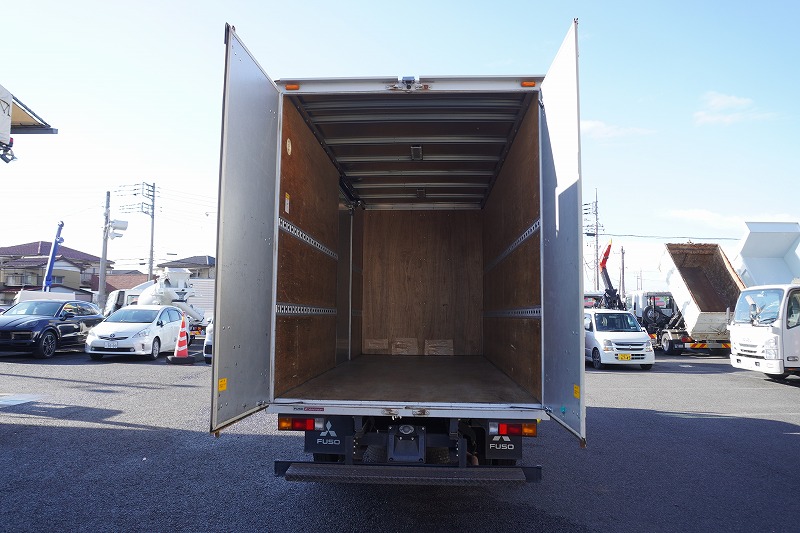 キャンター　「標準幅　ロング」　アルミバン　積載２０００ｋｇ　サイドドア　ラッシング２段　バックカメラ　ＥＴＣ　フォグランプ　９０度ストッパー　車線逸脱警報　キーレス　パブコ製　５速ＭＴ！22