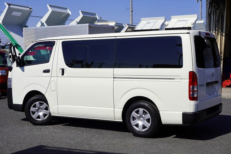 ハイエース　ロング　ＤＸ　５ドア　ガソリン車　３～６人乗り　トヨタ車体製パワーゲート　小窓　純正ナビ　ＥＴＣ　バックカメラ　キーレス　衝突軽減ブレーキ　車線逸脱警報　ワンオーナー！ＡＴ車！5