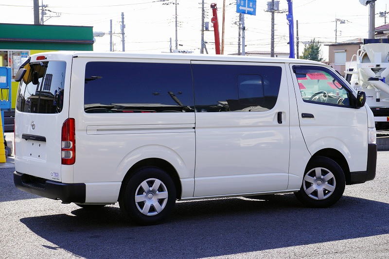 ハイエース　ロング　ＤＸ　５ドア　ガソリン車　３～６人乗り　トヨタ車体製パワーゲート　小窓　純正ナビ　ＥＴＣ　バックカメラ　キーレス　衝突軽減ブレーキ　車線逸脱警報　ワンオーナー！ＡＴ車！6