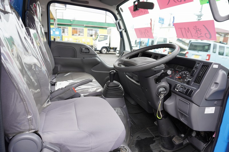 エルフ　「標準幅　ショート」　資源ゴミ回収車　積載２０００ｋｇ　一方開　造りボディー　リア三枚扉　鳥居シマ板張り　荷台鉄板張り　ルーフキャリア　坂道発進補助　フォグランプ　メッキホイールライナー　６速ＭＴ！希少車！！程度良いです31