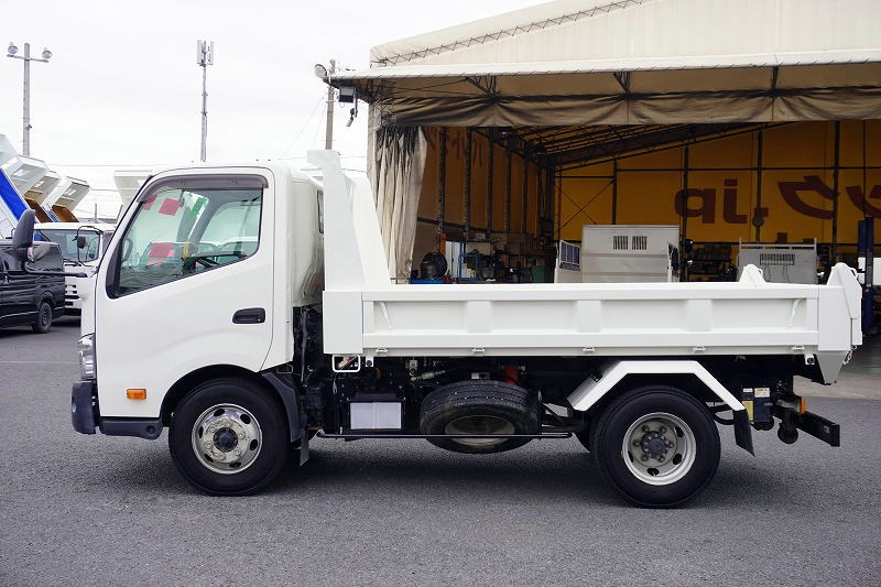 デュトロ　「ワイド」　強化　ローダーダンプ　新明和製　三方開　積載３７００ｋｇ　スライド用ラジコン　ダンプピン　左電格ミラー　ＥＴＣ　６速ＭＴ！1