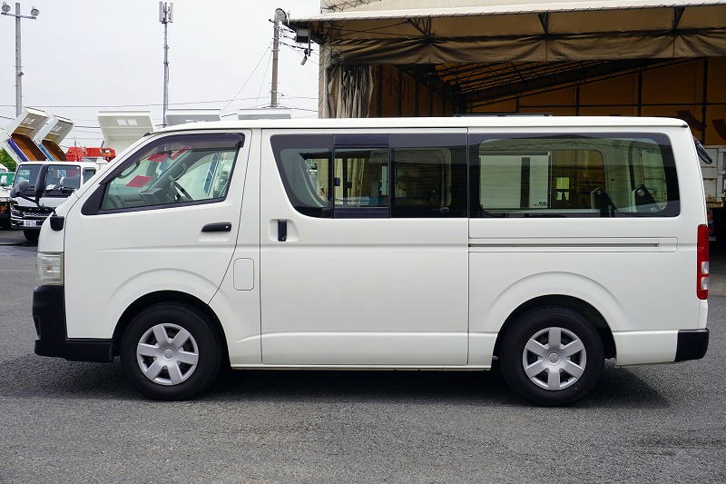 ハイエース　ロング　ＤＸ　５ドア　ガソリン車　３～６人乗り　トヨタ車体製パワーゲート　小窓　ワンオーナー！低走行！ＡＴ車！！1