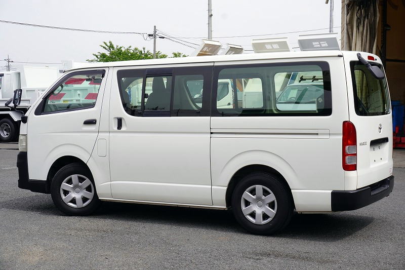 ハイエース　ロング　ＤＸ　５ドア　ガソリン車　３～６人乗り　トヨタ車体製パワーゲート　小窓　ワンオーナー！低走行！ＡＴ車！！4