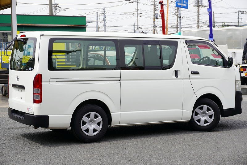 ハイエース　ロング　ＤＸ　５ドア　ガソリン車　３～６人乗り　トヨタ車体製パワーゲート　小窓　ワンオーナー！低走行！ＡＴ車！！6