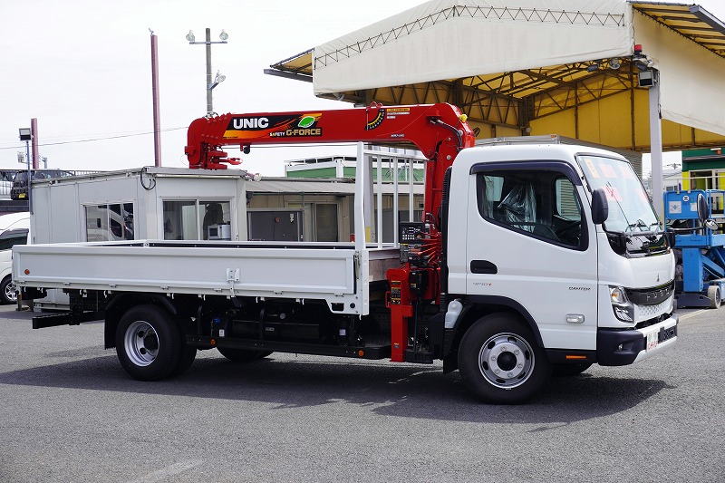 （未使用）　キャンター　「ワイド超ロング」　５段クレーン　積載３２００ｋｇ　古河ユニック製　ラジコン　フックイン　２．９３ｔ吊　角足　差し違いアウトリガー　坂道発進補助　セイコーラック　ＬＥＤヘッドライト＆ＬＥＤフォグランプ　左電格ミラー　スマートキー　衝突軽減ブレーキ　車線逸脱警報　５速ＭＴ！4