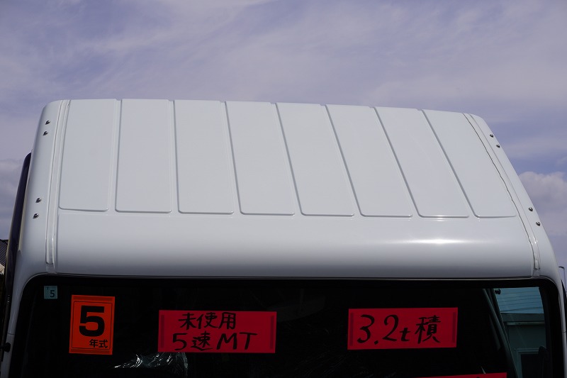 （未使用）　キャンター　「ワイド超ロング」　５段クレーン　積載３２００ｋｇ　古河ユニック製　ラジコン　フックイン　２．９３ｔ吊　角足　差し違いアウトリガー　坂道発進補助　セイコーラック　ＬＥＤヘッドライト＆ＬＥＤフォグランプ　左電格ミラー　スマートキー　衝突軽減ブレーキ　車線逸脱警報　５速ＭＴ！14