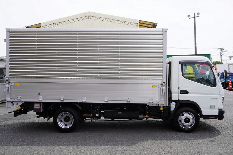 （未使用）　キャンター　「ワイドロング」　アルミウイング　積載３５００ｋｇ　ラッシング１段　落とし込みフック４対　ＬＥＤヘッドライト＆フォグランプ　坂道発進補助　左電格ミラー　スマートキー　衝突軽減ブレーキ　車線逸脱警報　パブコ製　５速ＭＴ！車検「Ｒ７年１０月まで！」3