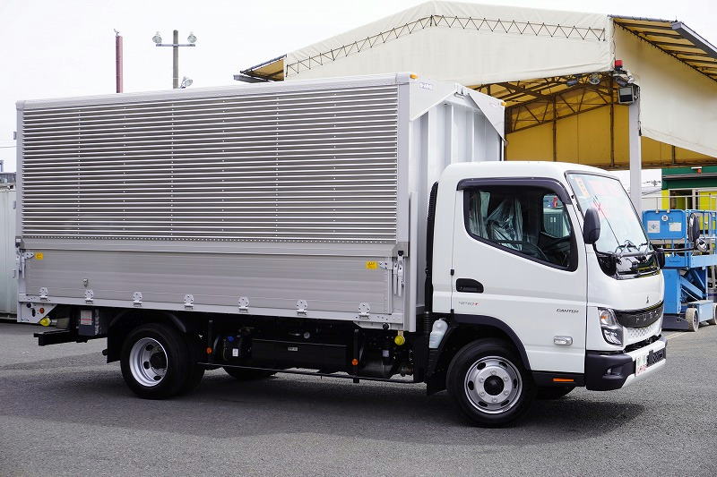 （未使用）　キャンター　「ワイドロング」　アルミウイング　積載３５００ｋｇ　ラッシング１段　落とし込みフック４対　ＬＥＤヘッドライト＆フォグランプ　坂道発進補助　左電格ミラー　スマートキー　衝突軽減ブレーキ　車線逸脱警報　パブコ製　５速ＭＴ！車検「Ｒ７年１０月まで！」4