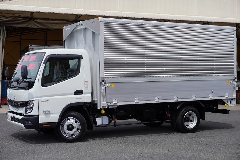 （未使用）　キャンター　「ワイドロング」　アルミウイング　積載３５００ｋｇ　ラッシング１段　落とし込みフック４対　ＬＥＤヘッドライト＆フォグランプ　坂道発進補助　左電格ミラー　スマートキー　衝突軽減ブレーキ　車線逸脱警報　パブコ製　５速ＭＴ！車検「Ｒ７年１０月まで！」7