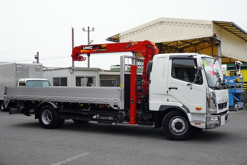 （未使用）　ファイター　増トン　「標準幅　ベッド付」　４段セルフクレーン　積載７３００ｋｇ　古河ユニック製　ハイジャッキ　アユミ板掛け　５．５ｍ長　アルミブロック　フックイン　ラジコン　２．９３ｔ吊　床フック５対　アウトリガー左右油圧張り出し　衝突軽減ブレーキ　車線逸脱警報　メッキパーツ多数！回送仕様！６速ＭＴ！　車検「Ｒ７年８月まで！」4