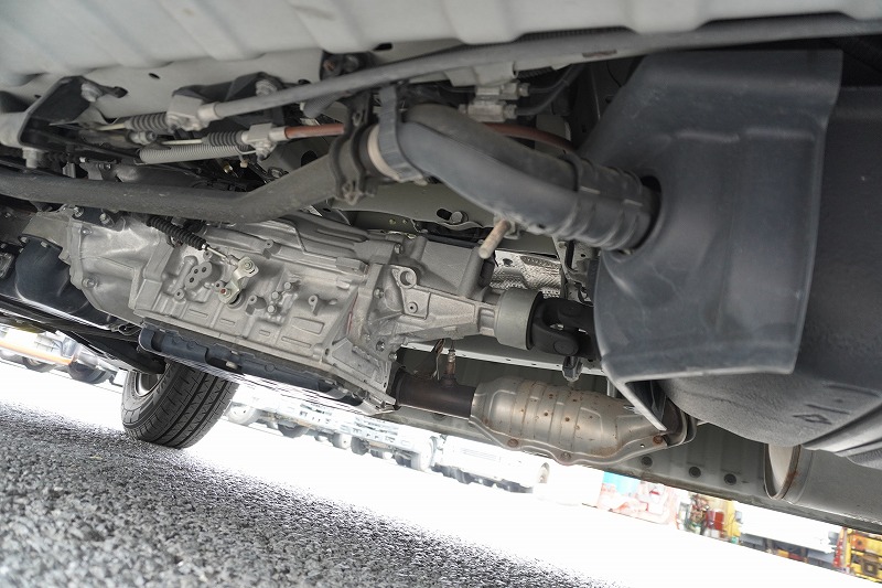 ハイエース　ロング　ＤＸ　４ドア　ガソリン車　３人乗り　トヨタ車体製パワーゲート　バックカメラ　社外ナビ　ＥＴＣ２．０　キーレス　電格ミラー　衝突軽減ブレーキ　車線逸脱警報　ＡＴ車！11