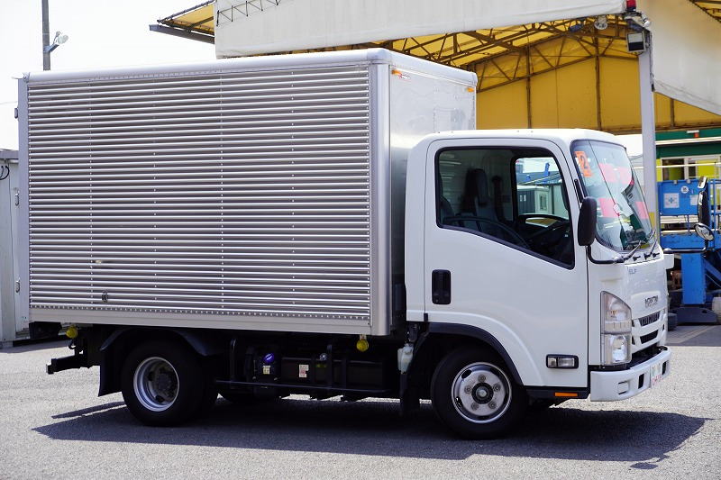 エルフ　１０尺　アルミバン　積載２０００ｋｇ　ラッシング２段　バックカメラ　社外ナビ　ＥＴＣ　全高２．８ｍ以下　９０度ストッパー　パブコ製　ＡＴ車！4