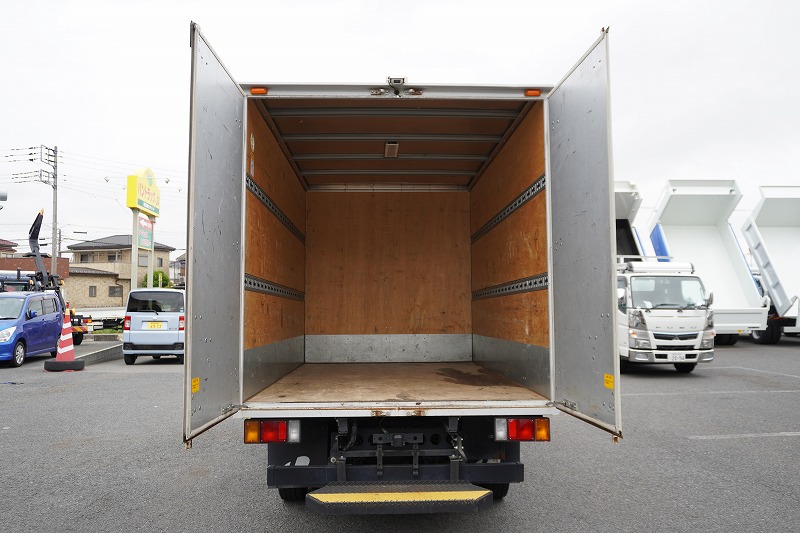 エルフ　１０尺　アルミバン　積載２０００ｋｇ　ラッシング２段　バックカメラ　社外ナビ　ＥＴＣ　全高２．８ｍ　９０度ストッパー　パブコ製　ＡＴ車！20
