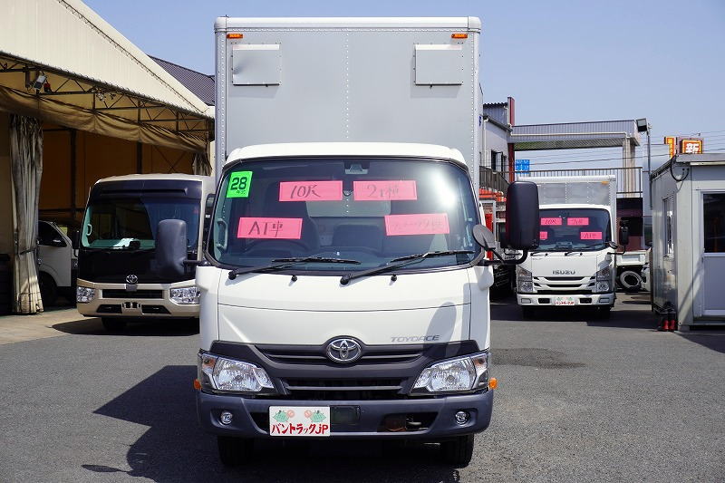 トヨエース　１０尺　アルミバン　積載２０００ｋｇ　サイドドア　ラッシング２段　９０度ストッパー　バックカメラ　ＥＴＣ　通気口　フォグランプ　内高２．１６ｍ　北村製　ＡＴ車！0