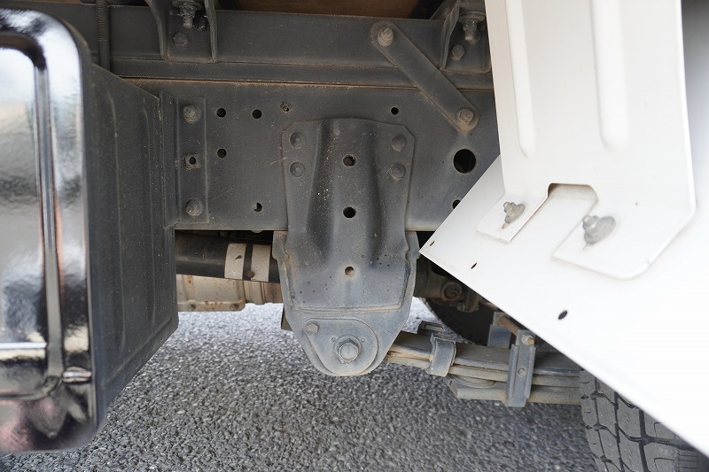 トヨエース　１０尺　アルミバン　積載２０００ｋｇ　サイドドア　ラッシング２段　９０度ストッパー　バックカメラ　ＥＴＣ　通気口　フォグランプ　内高２．１６ｍ　北村製　ＡＴ車！9