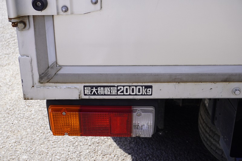 トヨエース　１０尺　アルミバン　積載２０００ｋｇ　サイドドア　ラッシング２段　９０度ストッパー　バックカメラ　ＥＴＣ　通気口　フォグランプ　内高２．１６ｍ　北村製　ＡＴ車！22