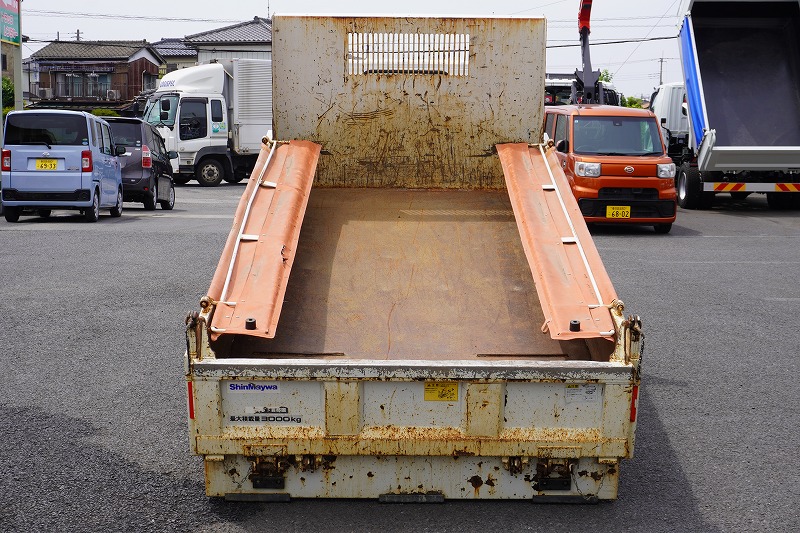 エルフ　「標準幅」　強化　ローダーダンプ　新明和製　三方開　積載３０００ｋｇ　手動コボレーン　ダンプピン　ＥＴＣ　左電格ミラー　坂道発進補助　キーレス　６速ＭＴ！17
