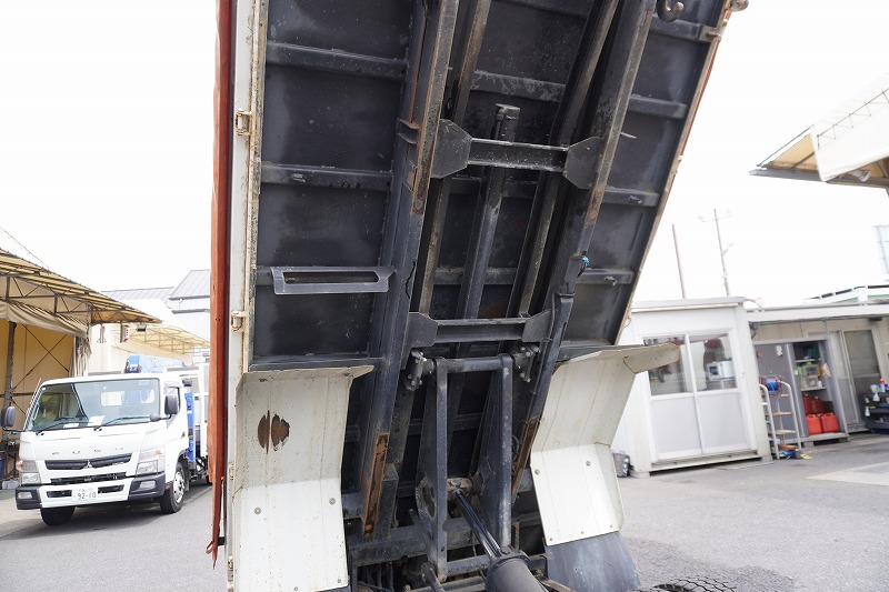 エルフ　「標準幅」　強化　ローダーダンプ　新明和製　三方開　積載３０００ｋｇ　手動コボレーン　ダンプピン　ＥＴＣ　左電格ミラー　坂道発進補助　キーレス　６速ＭＴ！29