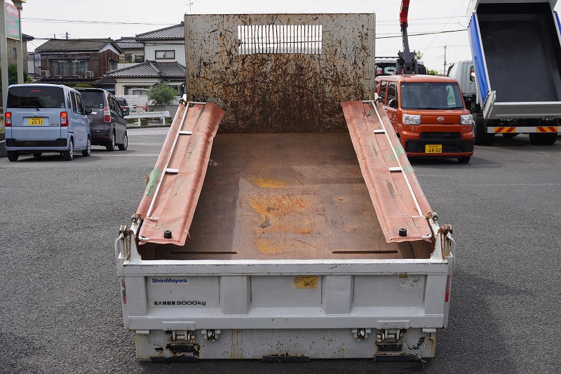 エルフ　「標準幅」　強化　ローダーダンプ　新明和製　三方開　積載３０００ｋｇ　手動コボレーン　ダンプピン　ＥＴＣ　左電格ミラー　ＡＴ車！17