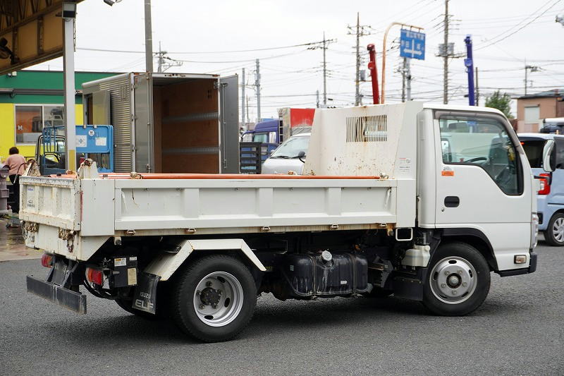 エルフ　「標準幅」　強化　ローダーダンプ　新明和製　三方開　積載３０００ｋｇ　手動コボレーン　ダンプピン　ＥＴＣ　６速ＭＴ！6