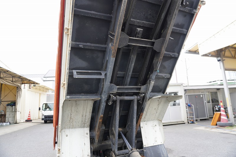 エルフ　「標準幅」　強化　ローダーダンプ　新明和製　三方開　積載３０００ｋｇ　手動コボレーン　ダンプピン　ＥＴＣ　６速ＭＴ！30