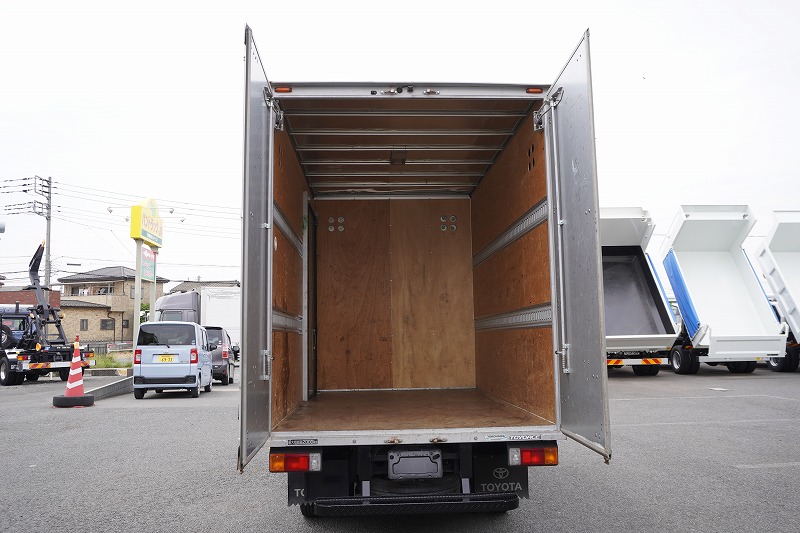 トヨエース　１０尺　アルミバン　積載２０００ｋｇ　サイドドア　ラッシング２段　９０度ストッパー　バックカメラ　ＥＴＣ　通気口　フォグランプ　電動パーキングブレーキ　クリアランスソナー　衝突軽減ブレーキ　車線逸脱警報　北村製　ワンオーナー！ＡＴ車！19