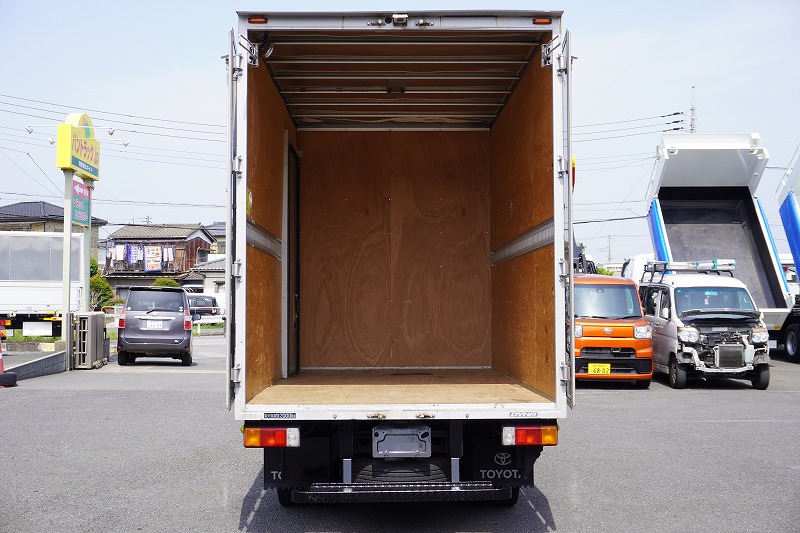 ダイナ　１０尺　アルミバン　積載２０００ｋｇ　サイドドア　ラッシング１段　導風板　９０度ストッパー　バックカメラ　社外ナビ　ＥＴＣ　ＬＥＤヘッドライト　スマートキー　電動パーキングブレーキ　クリアランスソナー　衝突軽減ブレーキ　車線逸脱警報　北村製　ワンオーナー！ＡＴ車！　車検「Ｒ７年１０月まで！」16