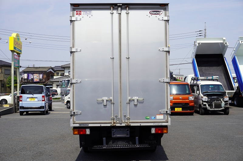 ダイナ　１０尺　アルミバン　積載２０００ｋｇ　サイドドア　ラッシング１段　導風板　９０度ストッパー　バックカメラ　社外ナビ　ＥＴＣ　ＬＥＤヘッドライト　スマートキー　電動パーキングブレーキ　クリアランスソナー　衝突軽減ブレーキ　車線逸脱警報　北村製　ワンオーナー！ＡＴ車！　車検「Ｒ７年１０月まで！」2