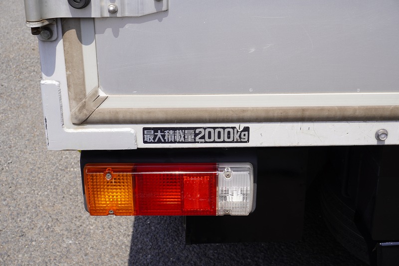 ダイナ　１０尺　アルミバン　積載２０００ｋｇ　サイドドア　ラッシング１段　導風板　９０度ストッパー　バックカメラ　社外ナビ　ＥＴＣ　ＬＥＤヘッドライト　スマートキー　電動パーキングブレーキ　クリアランスソナー　衝突軽減ブレーキ　車線逸脱警報　北村製　ワンオーナー！ＡＴ車！　車検「Ｒ７年１０月まで！」22