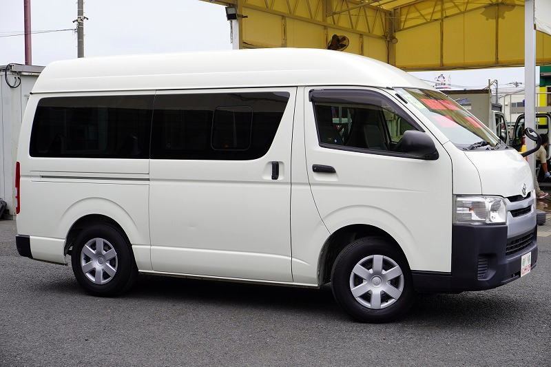 レジアスエース　ロング　ＤＸ　５ドア　「ハイルーフ」　ガソリン車　３人乗り　トヨタ車体製パワーゲート　荷台板張り　床フック　電格ミラー　ＥＴＣ　小窓　キーレス　ＡＴ車！4
