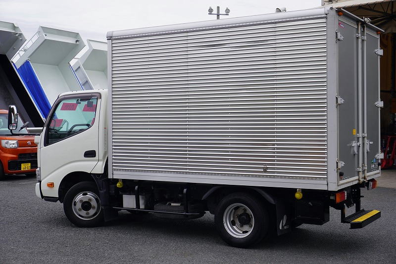 デュトロ　１０尺　アルミバン　積載２０００ｋｇ　ラッシング２段　バックカメラ　社外ナビ　ＥＴＣ　左電格ミラー　ＬＥＤヘッドライト　電動パーキングブレーキ　クリアランスソナー　全高２．８ｍ以下　９０度ストッパー　パブコ製　ＡＴ車！　車検「Ｒ８年３月まで！」5