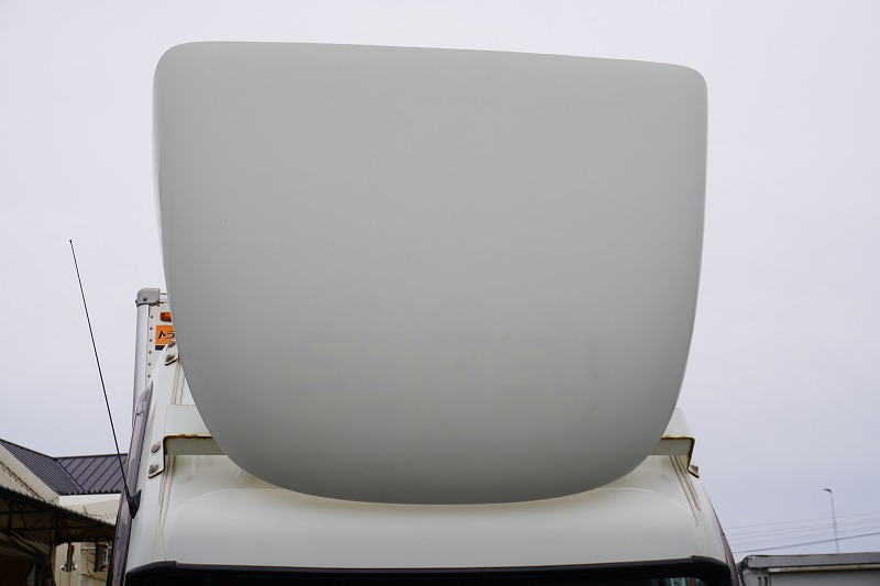 デュトロ　「標準幅　ロング」　アルミバン　積載２０００ｋｇ　跳ね上げ式　パワーゲート　ラッシング３段　ラジコン　バックカメラ　ＥＴＣ２．０　左電格ミラー　坂道発進補助　スマートキー　電動パーキングブレーキ　ＬＥＤヘッドライト＆フォグランプ　導風板　メッキホイールライナー　５速ＭＴ！　車検「Ｒ７年９月まで！」15