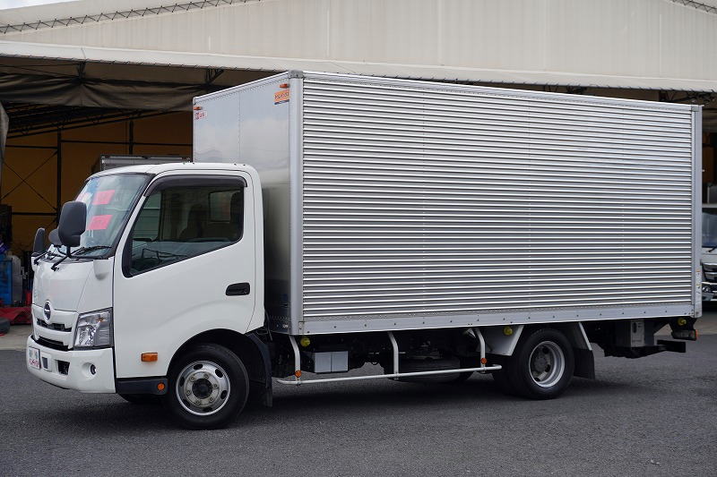 デュトロ　「ワイドロング」　アルミバン　積載３０００ｋｇ　跳ね上げ式　パワーゲート　ラッシング１段　バックカメラ　ＥＴＣ２．０　左電格ミラー　坂道発進補助　ＬＥＤヘッドライト＆フォグランプ　クリアランスソナー　衝突軽減ブレーキ　車線逸脱警報　トランテックス製　６速ＭＴ！7