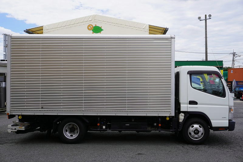 キャンター　「ワイドロング」　アルミバン　積載２０００ｋｇ　サイドドア　格納パワーゲート　ラッシング２段　バックカメラ　ＥＴＣ　社外ナビ　９０度ストッパー　ラジコン　パブコ製　ＡＴ車！3