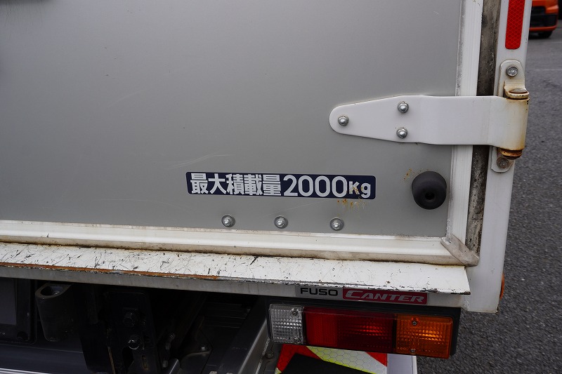 キャンター　「ワイドロング」　アルミバン　積載２０００ｋｇ　サイドドア　格納パワーゲート　ラッシング２段　バックカメラ　ＥＴＣ　社外ナビ　９０度ストッパー　ラジコン　パブコ製　ＡＴ車！28
