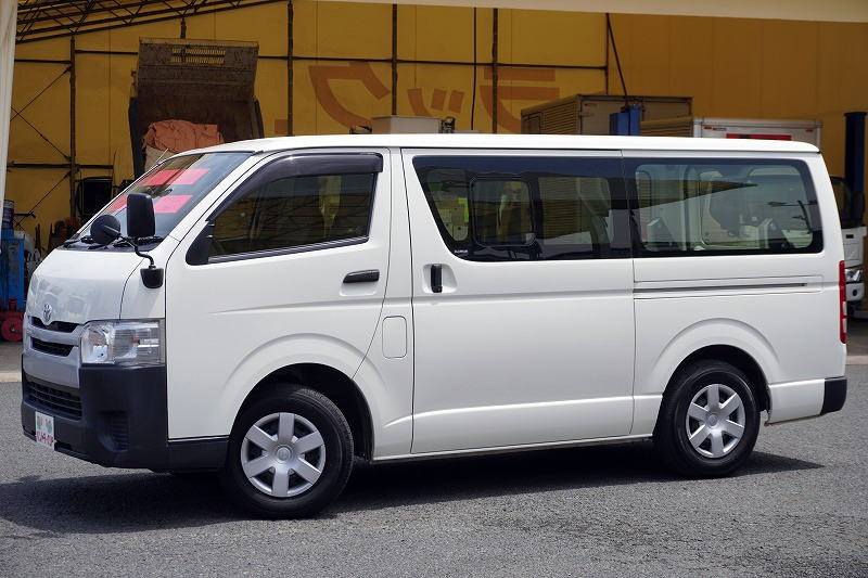 ハイエース　ロング　ＤＸ　５ドア　ガソリン車　３～６人乗り　トヨタ車体製パワーゲート　バックカメラ　ナビ　ワンセグＴＶ　ＥＴＣ　小窓　キーレス　ＡＴ車！7