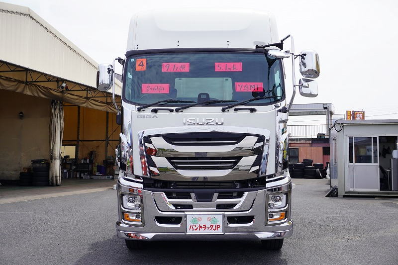 ギガ　大型　「ハイルーフ」　３軸　２デフ　土砂ダンプ　５．１ｍ長　積載９１００ｋｇ　新明和製　船底型　電動コボレーン　鳥居シートデッキ＆ラダー　燃料タンク３００Ｌ　メッキパーツ　アルミホイール　社外ナビ　フルセグＴＶ　バックカメラ　ＥＴＣ２．０　ＬＥＤヘッドライト　保冷庫　ミラーワイパー　７速ＭＴ！高年式！総重量２０トン未満！　車検「Ｒ８年１月まで！」0