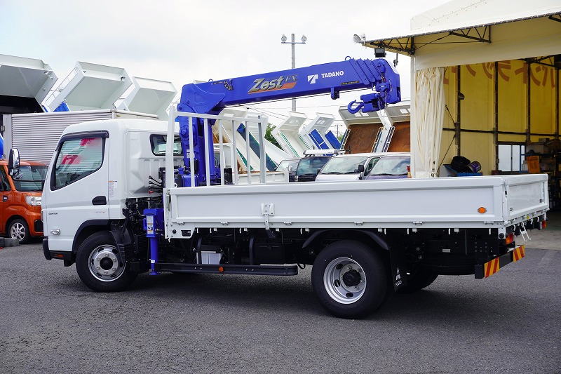 （未使用）　キャンター　「ワイドロング」　４段クレーン　積載３５００ｋｇ　タダノ製　ラジコン　フックイン　２．６３ｔ吊　セイコーラック　ＬＥＤヘッドライト＆ＬＥＤフォグランプ　左電格ミラー　坂道発進補助　スマートキー　衝突軽減ブレーキ　車線逸脱警報　５速ＭＴ！5